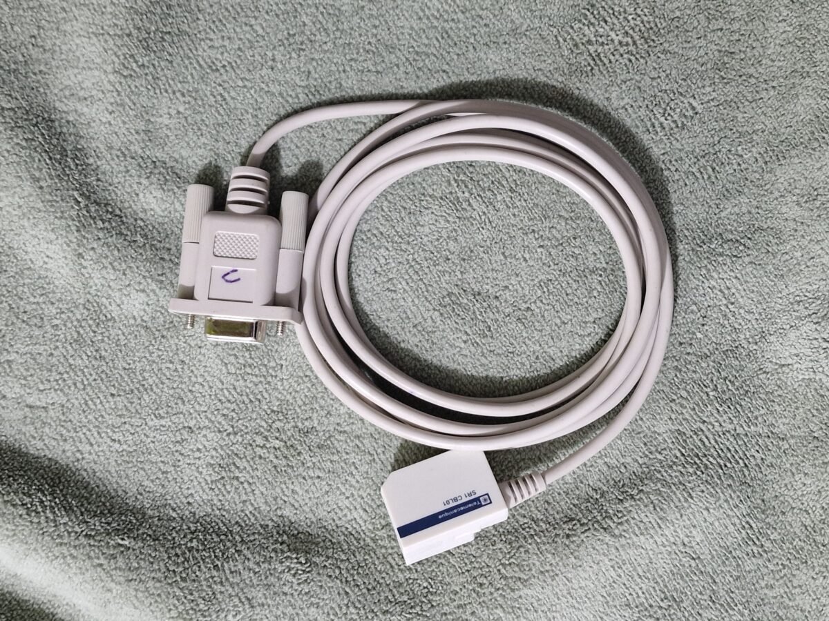 Câble de communication SR1 CBL01 – Image 1