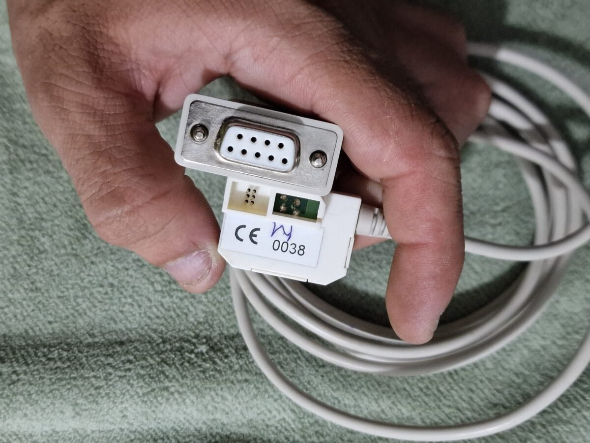 Câble de communication SR1 CBL01 – Image 2