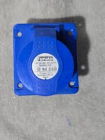 Socle de Prise Encastrable 16A 2P+T IP44 - Famatel 23230