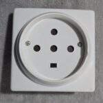 Socle de Prise 32A 3P+N+T avec Terre - Legrand 055817