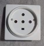 Socle de Prise 32A 3P+N+T avec Terre - Legrand 055817