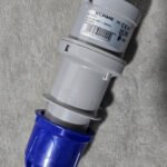 Fiche Mobile Industrielle Scame 32A 2P+T 230V IP44 - Réf 213.3233